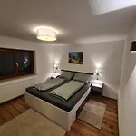 Scharf Apartmán